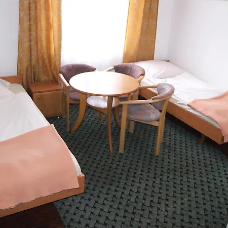 Szarotka&krokus منتزه العطل *