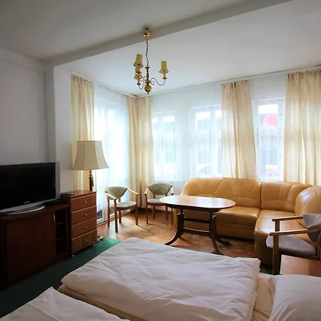 منتزه العطل Szarotka&krokus مينززدرويه